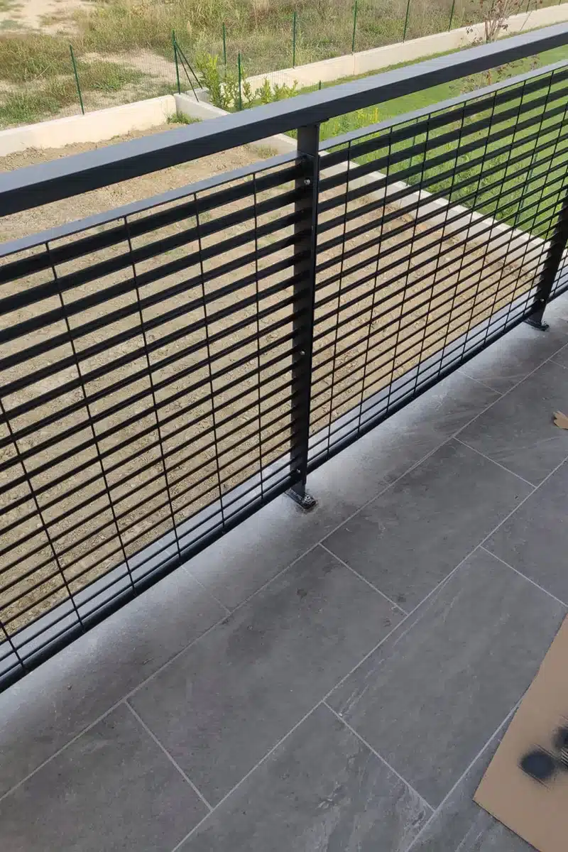 realizzazione-ringhiere-per-balconi-parma