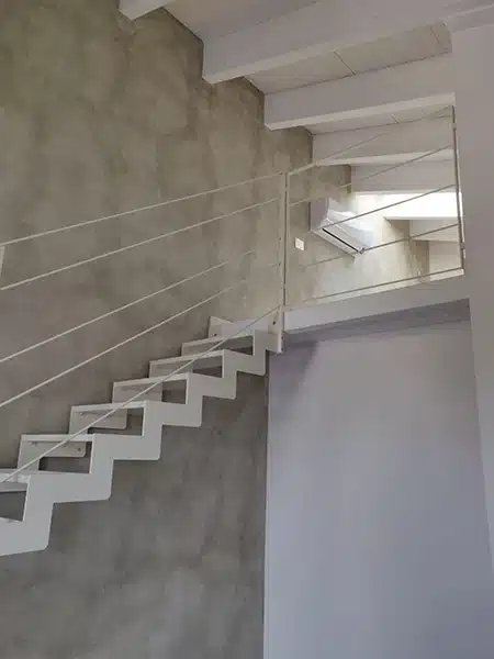 scala-bianca-in-realizzazione-parma