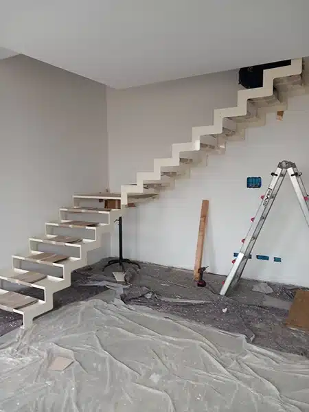 scala-bianca-in-realizzazione